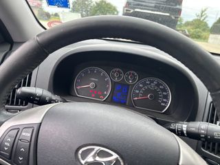 2011 Hyundai Elantra Touring SE - Interior Instrument Cluster / Odometer Image